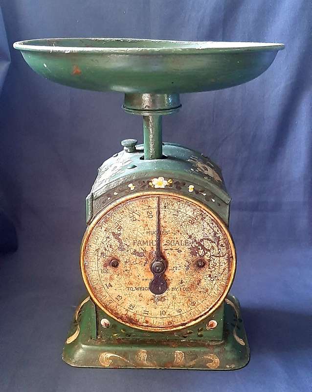 VINTAGE HUGHES COTTAGE FARMSTYLE KITCHEN SCALE  -  27CM HIGH