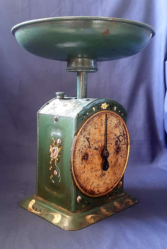 VINTAGE HUGHES COTTAGE FARMSTYLE KITCHEN SCALE  -  27CM HIGH