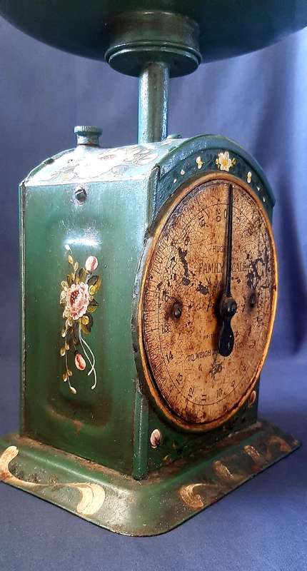 VINTAGE HUGHES COTTAGE FARMSTYLE KITCHEN SCALE  -  27CM HIGH