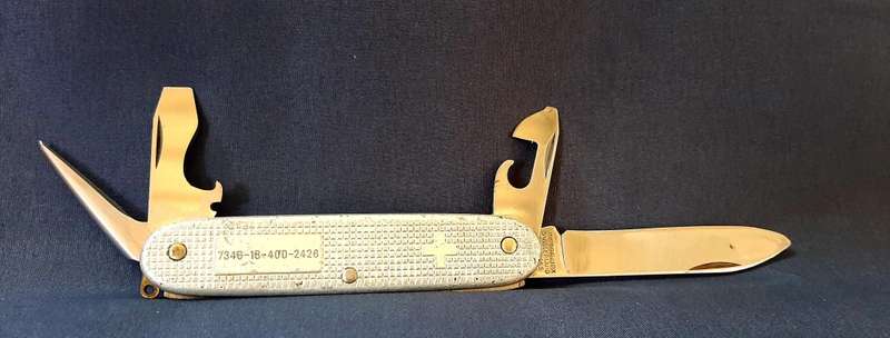VINTAGE VICTORINOX POCKET KNIFE