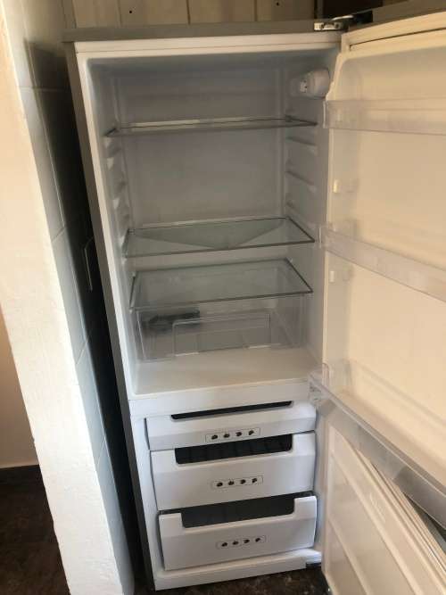 KIC Fridge Freezer upright fridge - Silver