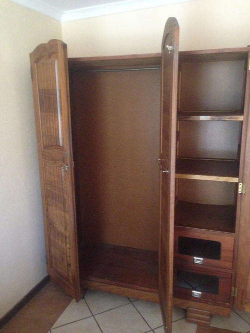 Kiat Wood Bedroom Cupboard for Sale