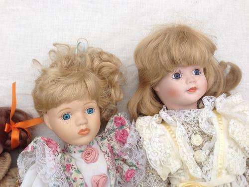 Porcelaine Dolls Set of 4
