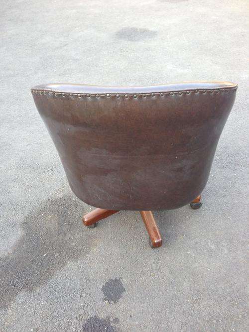 Vintage Old 70's Bucket Secretary Chair
