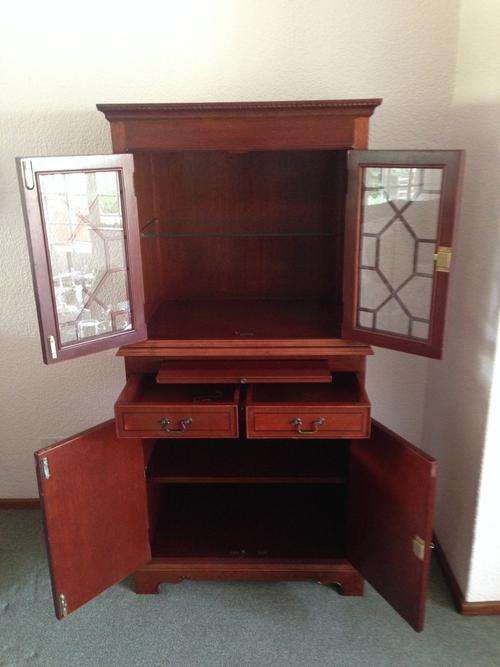 Solid Wood Drinks Cabinet