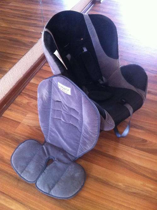 Safeway Indy car seat in good condition!