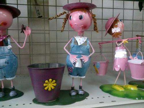 LOVELY HOME DECOR IRON DOLLS RRP399.99*