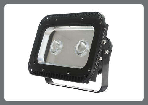 ******24 HOUR AUCTION***********200W LED FLOOD LIGHT - FIRST EVER ON BOB - RRP R4600