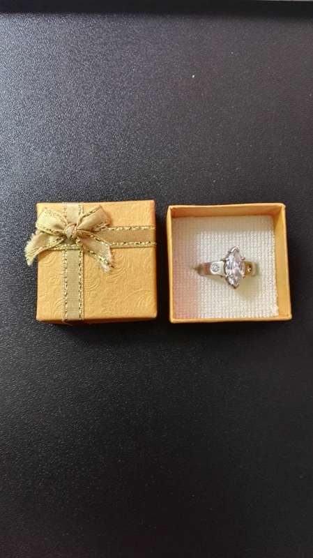 MASSIVE PRICE DROP!! One 9ct White Gold Ring & Two Diamonds! Amazing Deal! SEE VALUATION CERTIFICATE