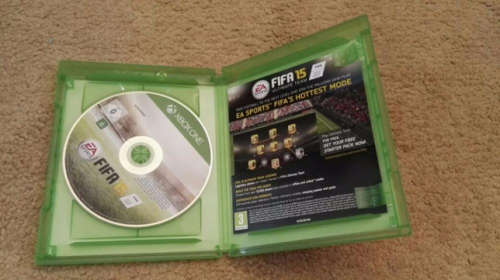 Used Fifa 15 Xbox One Game (VERY GOOD CONDITION AS SEEN ON PICTURES)