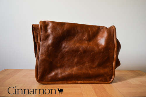 The Vintage One Pocket - Stunning Genuine Leather Carry / Laptop / Messenger Bag