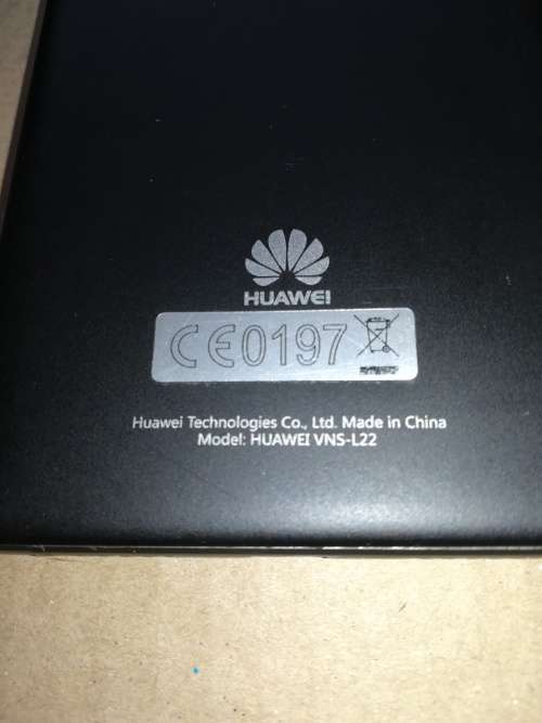 STUNNING Huawei P9 Lite VNS-L22 16GB (ROM) Black AND Huawei TalkBand B2 Both In GREAT CONDITION