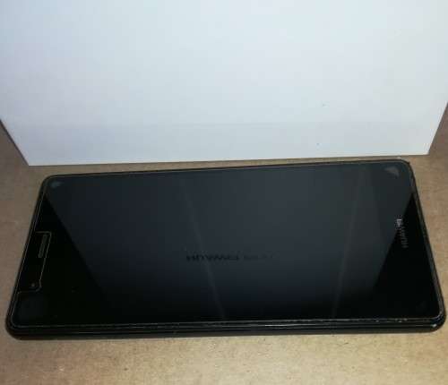STUNNING Huawei P9 Lite VNS-L22 16GB (ROM) Black AND Huawei TalkBand B2 Both In GREAT CONDITION