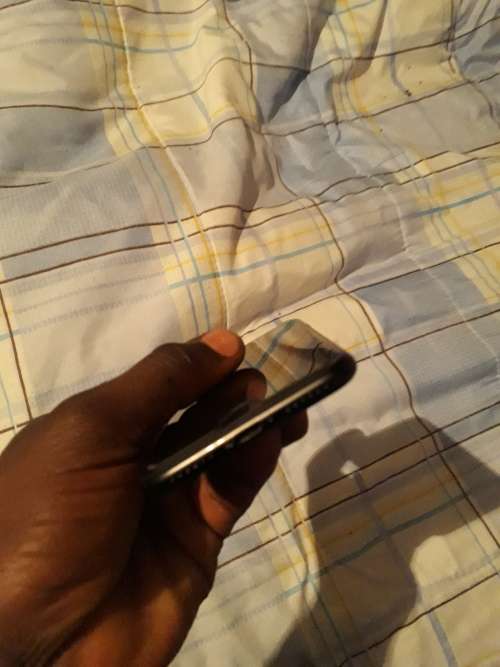 iPhone 7 (32 gig)