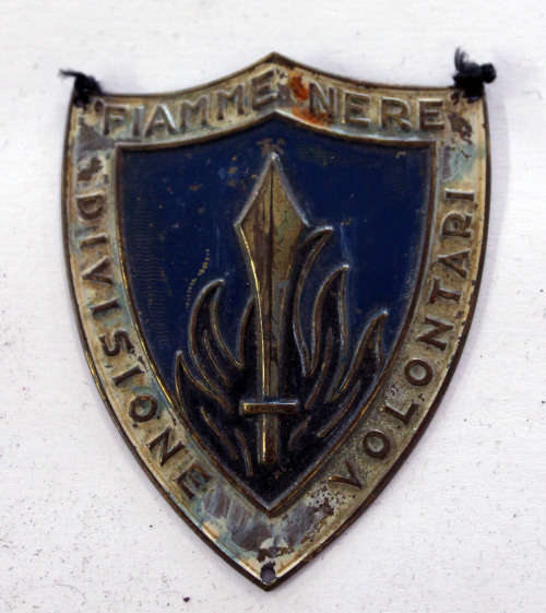 Italian Fiamme Nere Division badge (Pre WW2)