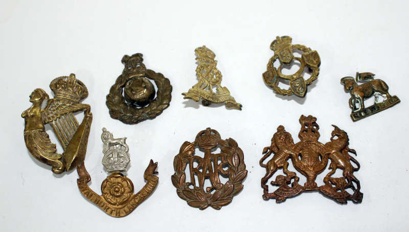 British badge lot (pins missing)