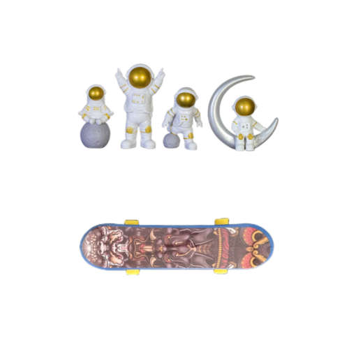 Astronaut on Sateboard Ornaments Four Piece Set - Gold