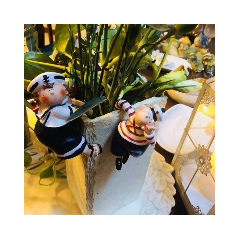 Pair of happy sailors garden hanging ornaments