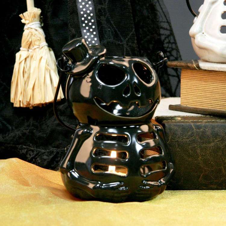 Halloween Skull Candle Holder Wind Lamp