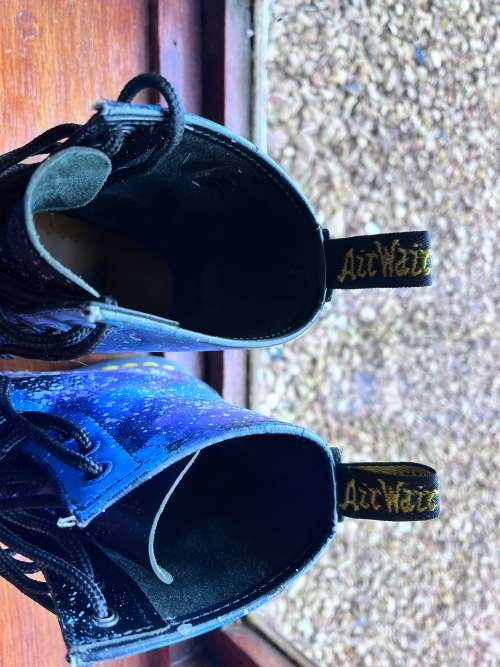 Size 38 (5) Night sky Dr Martens