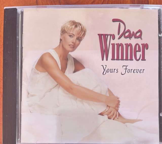 (CD) Yours Forever - Dana Winner (1999, made in RSA)