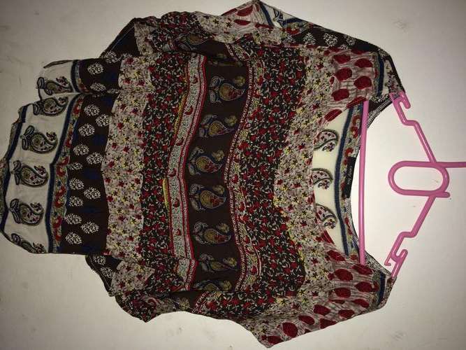 Lovely printed loose fit butterfly sleeve top M