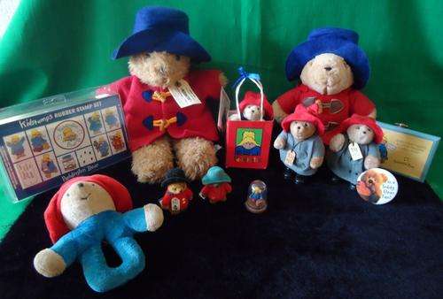 LOT PADDINGTON BEARS AND COLLECTABLES