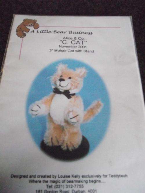 ALICE & CO MINIATURE TEDDY BEAR KIT 2" 'C CAT'