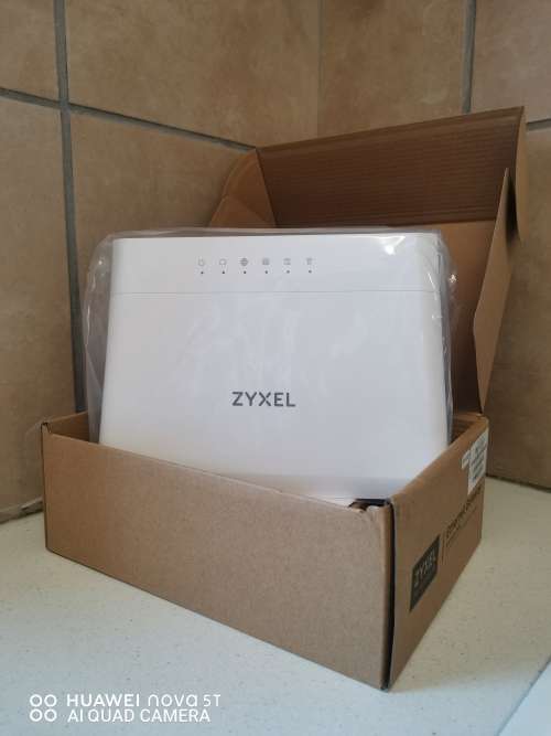 Zyxel EMG3525-T50B Dual-Band Wireless AC/N Gigabit Ethernet Gateway Fibre Router