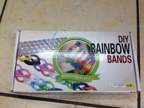DIY rainbow loom