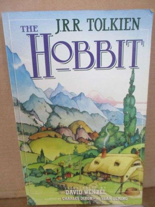 HOBBIT,THE(GRAPHIC NOVEL)---J.R.R.TOLKIEN