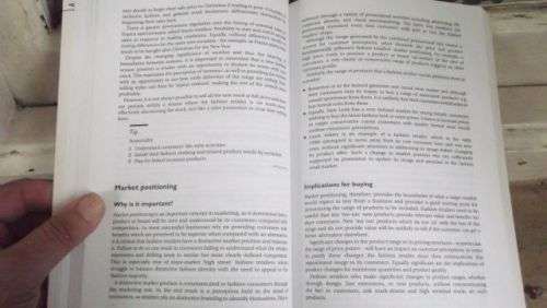 MASTERING;FASHION BUYING AND MERCHANDISING MANAGEMENT---TIM JACKSON AND DAVID SHAW