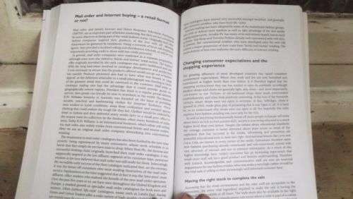 MASTERING;FASHION BUYING AND MERCHANDISING MANAGEMENT---TIM JACKSON AND DAVID SHAW