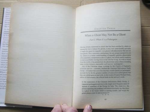 GHOSTS,IN SEARCH OF GHOSTS---IAN WILSON