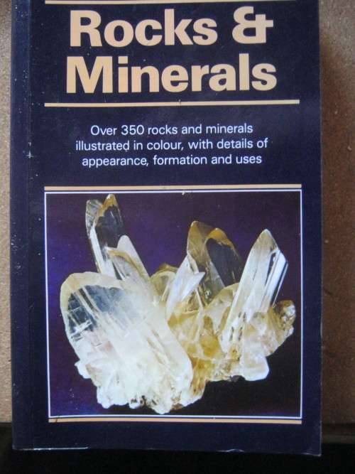 ROCKS AND MINERALS,THE MACDONALD NCYCLOPEDIA OF