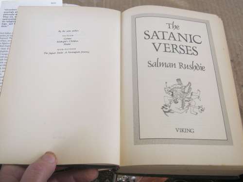 THE SATANIC VERSES---SALMAN RUSHDIE