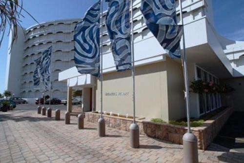5 night stay @ Breakers (Umhlanga Rocks) - Midweek 1 - 6 June 2015 (Sleep 4)