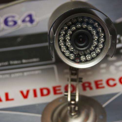 8 camera surveillance system with DVR - R1 Start!!!