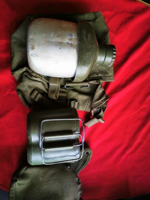 Rhodesian army P62 left kidney pouch plus canteen complete