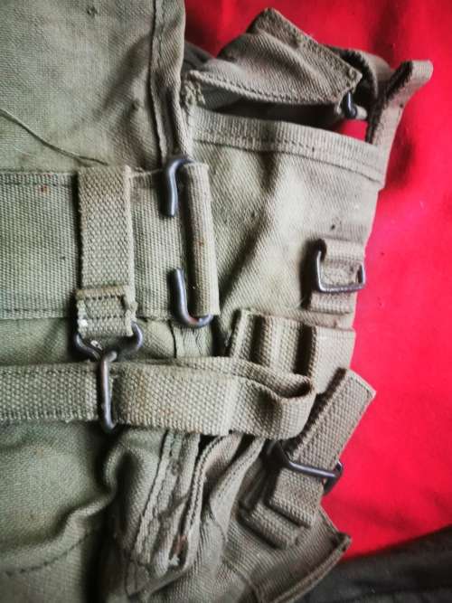 Rhodesian army P62 left kidney pouch plus canteen complete