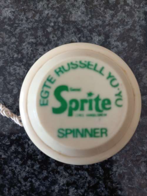 SPRITE Russell yo yo Spinner .
