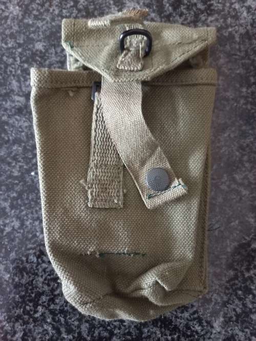 Rhodesian army p 69 double FN mag pouch