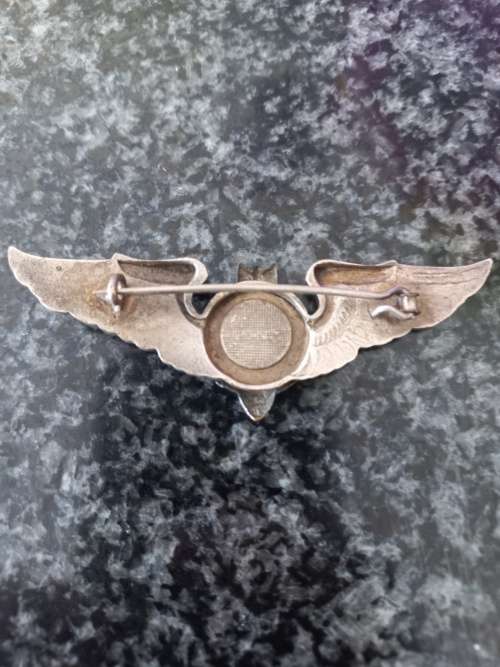 American Second world war period bombardier pilot wings .