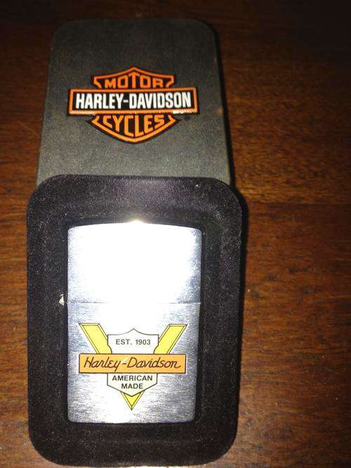 Harley Davidson Original Zippo in Steel tin