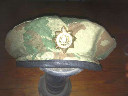 Police Special Task force 2nd pattern Camo beret and badge pre 94