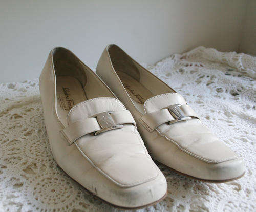 *SALE* VINTAGE GENUINE DESIGNER *SALVATORE FERRAGAMO* LOAFERS SIZE 7