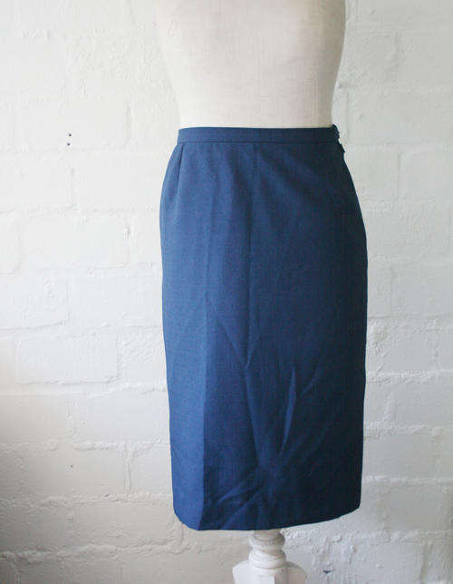 VINTAGE SIMPLE HIGH WAISTED NAVY BLUE SKIRT SIZE 12