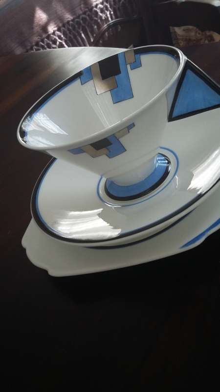 Shelley Art Deco "Vogue" tea set