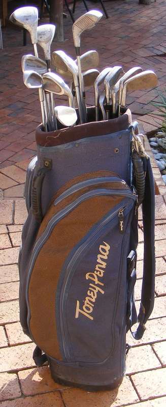 Golf Bag with Clubs