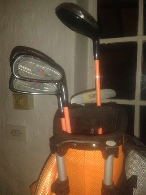Junior Golf Clubs & Bag